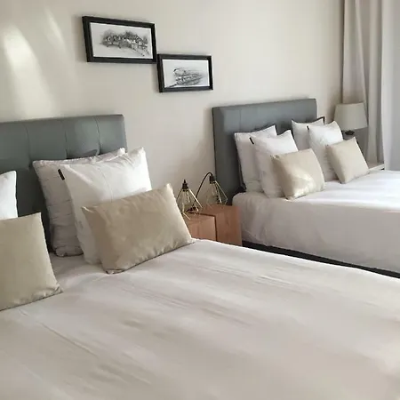 Oda ve Kahvaltı O'maxethel 3*