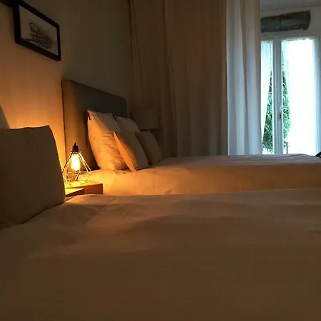 Oda ve Kahvaltı O'maxethel 3*