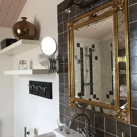 Oda ve Kahvaltı O'maxethel 3*